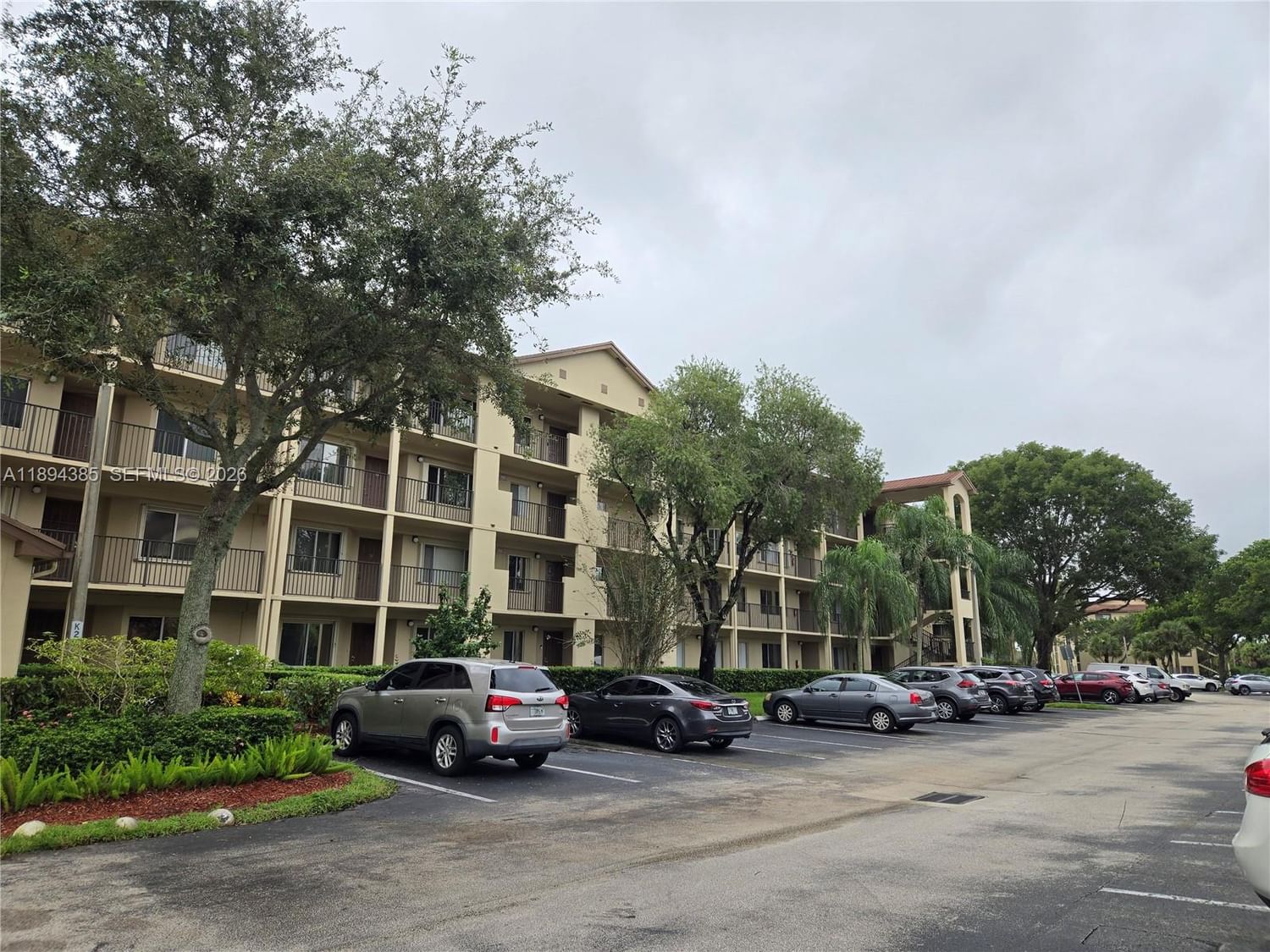Real estate property located at 1001 141st Ave #412K, Broward, Suffolk At Century Villag, Pembroke Pines, FL