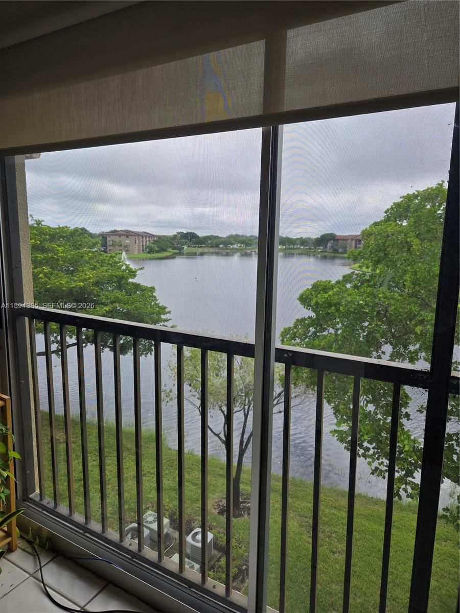 Real estate property located at 1001 141st Ave #412K, Broward, Suffolk At Century Villag, Pembroke Pines, FL