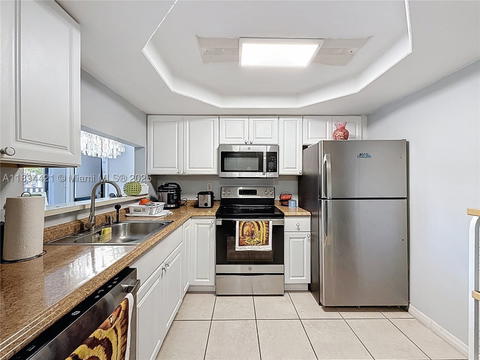 Real estate property located at 3611 117th Ave #10-207, Miami-dade, Westbird Village Condo, Miami, FL