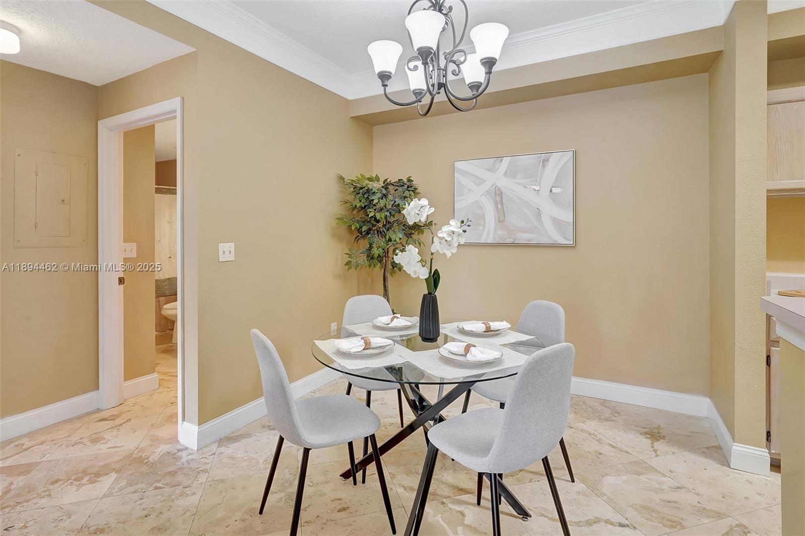 Real estate property located at 11510 Villa Grand #407, Lee, Royal Greens, Fort Myers, FL