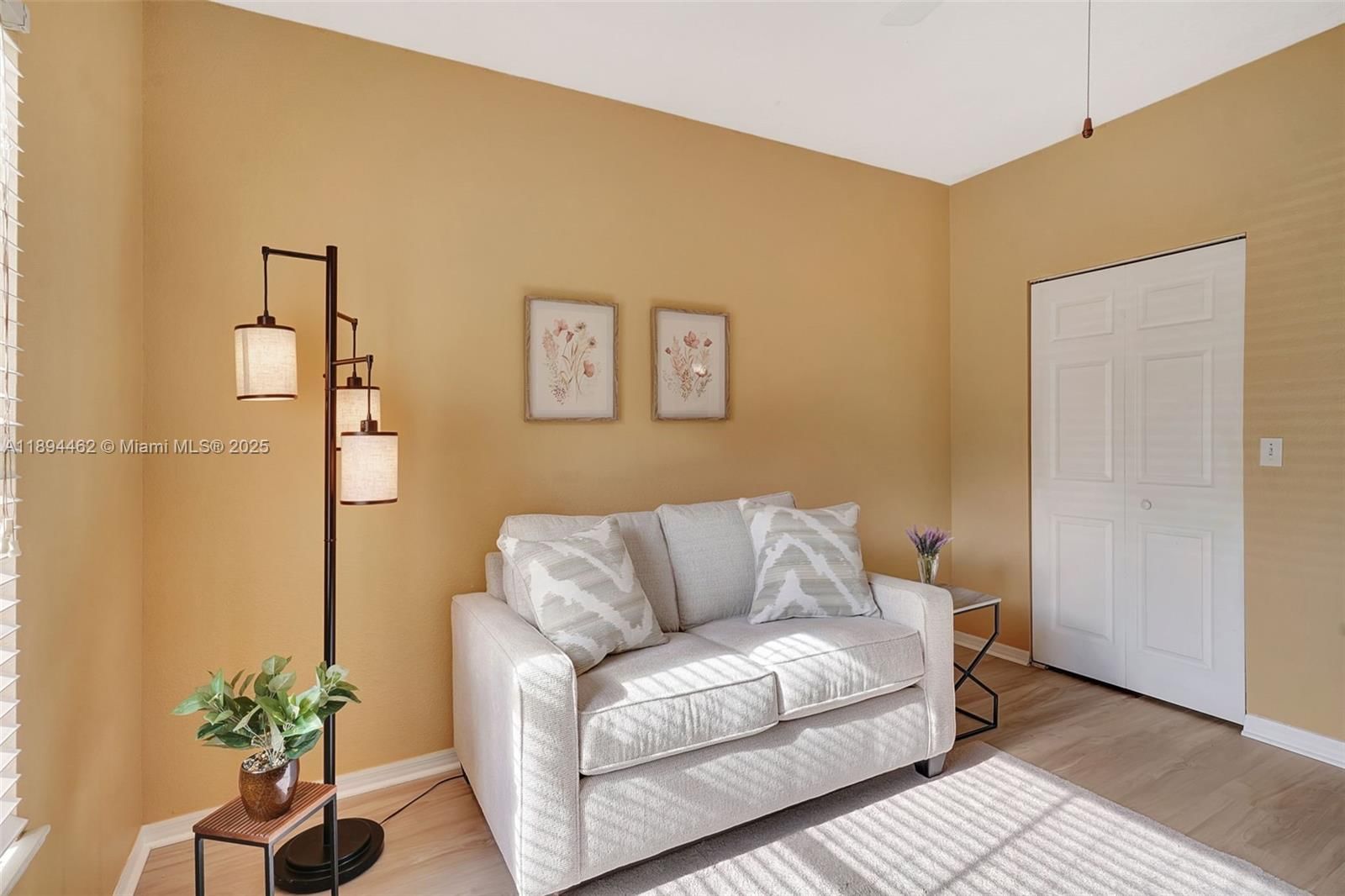 Real estate property located at 11510 Villa Grand #407, Lee, Royal Greens, Fort Myers, FL