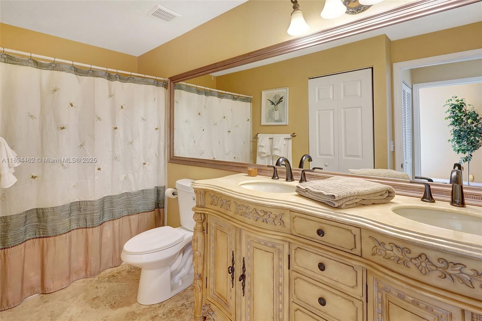 Real estate property located at 11510 Villa Grand #407, Lee, Royal Greens, Fort Myers, FL