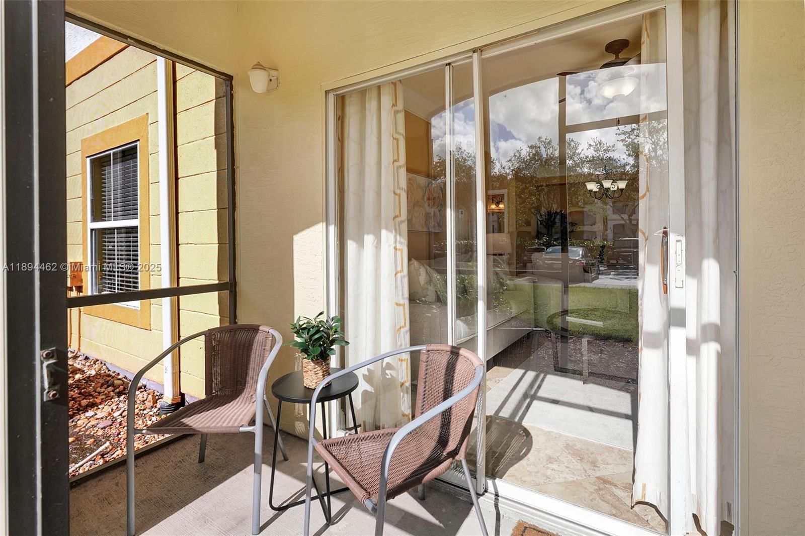 Real estate property located at 11510 Villa Grand #407, Lee, Royal Greens, Fort Myers, FL