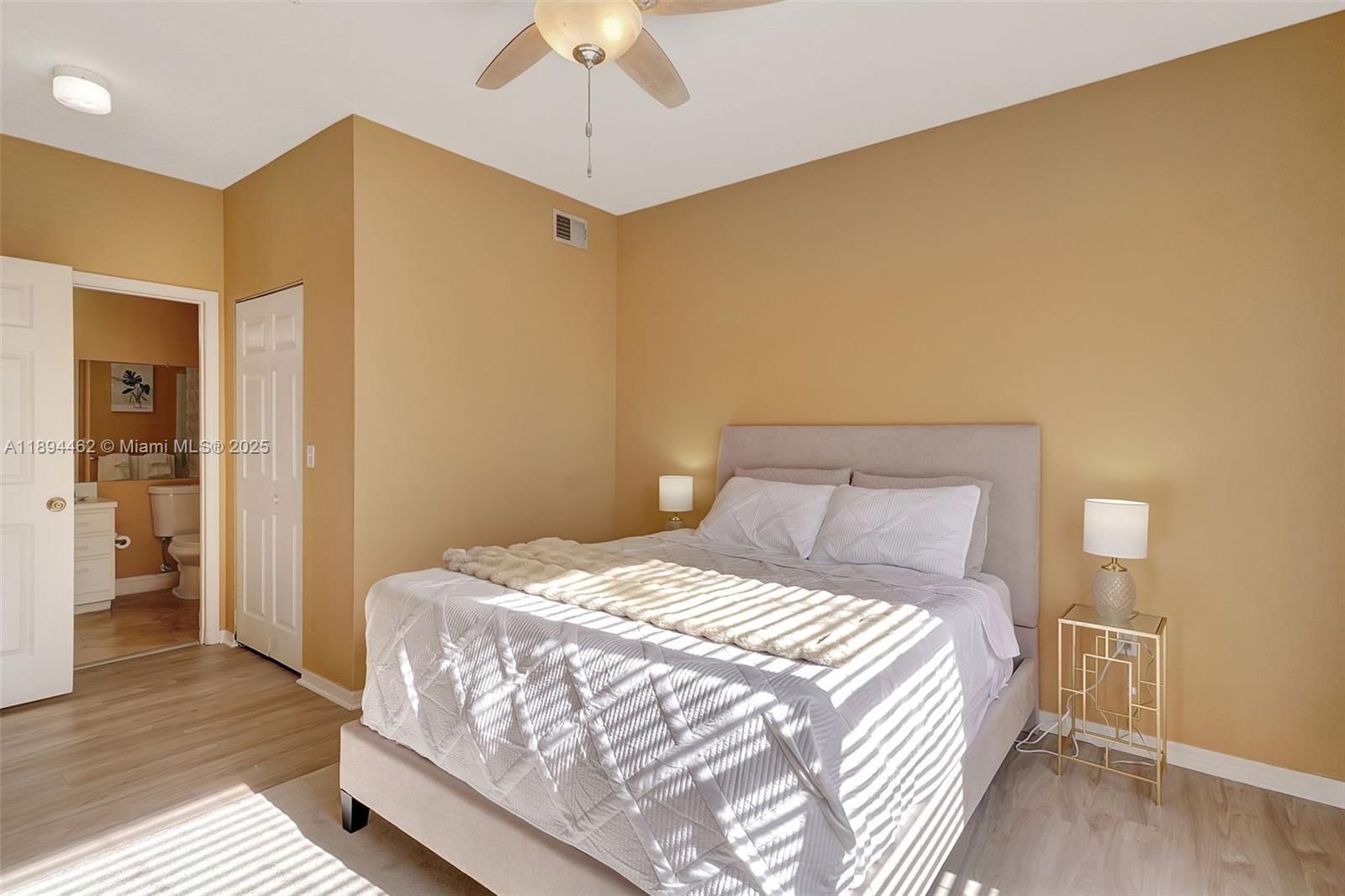 Real estate property located at 11510 Villa Grand #407, Lee, Royal Greens, Fort Myers, FL