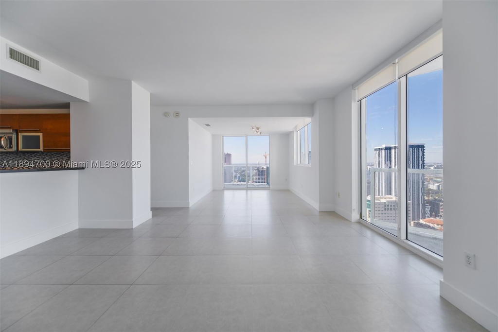 Real estate property located at 253 2nd St #3902, Miami-dade, Vizcayne South Condo, Miami, FL