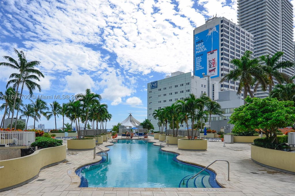Real estate property located at 253 2nd St #3902, Miami-dade, Vizcayne South Condo, Miami, FL