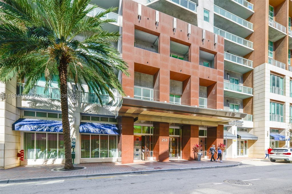 Real estate property located at 253 2nd St #3902, Miami-dade, Vizcayne South Condo, Miami, FL
