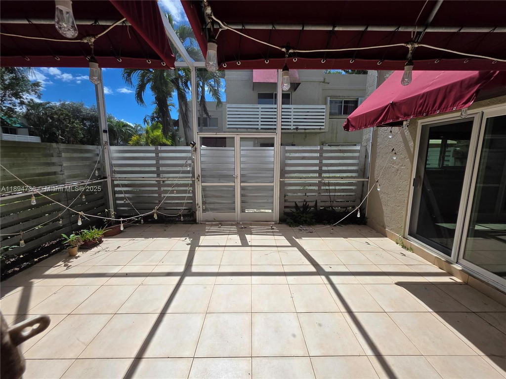 Real estate property located at 563 98th Ave, Broward, Jacaranda Parcel 611 Pb, Plantation, FL