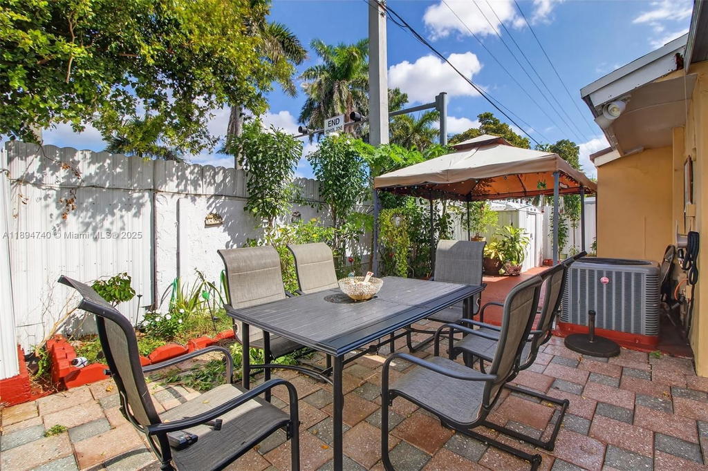 Real estate property located at 13061 56th Ter, Miami-dade, Lakes Sec 3, Miami, FL