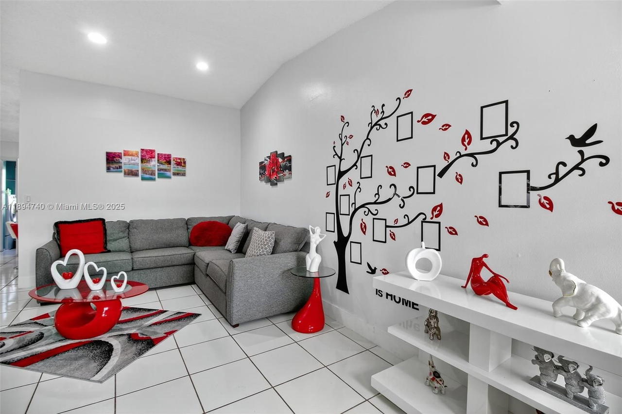 Real estate property located at 13061 56th Ter, Miami-dade, Lakes Sec 3, Miami, FL