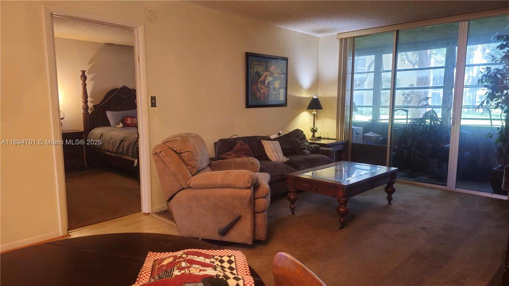 Real estate property located at 3341 47th Terrace #112, Broward, Cypress Chase North No 1, Lauderdale Lakes, FL