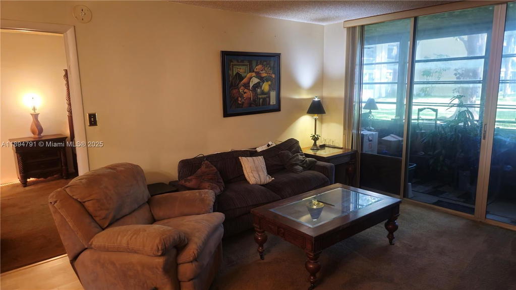 Real estate property located at 3341 47th Terrace #112, Broward, Cypress Chase North No 1, Lauderdale Lakes, FL