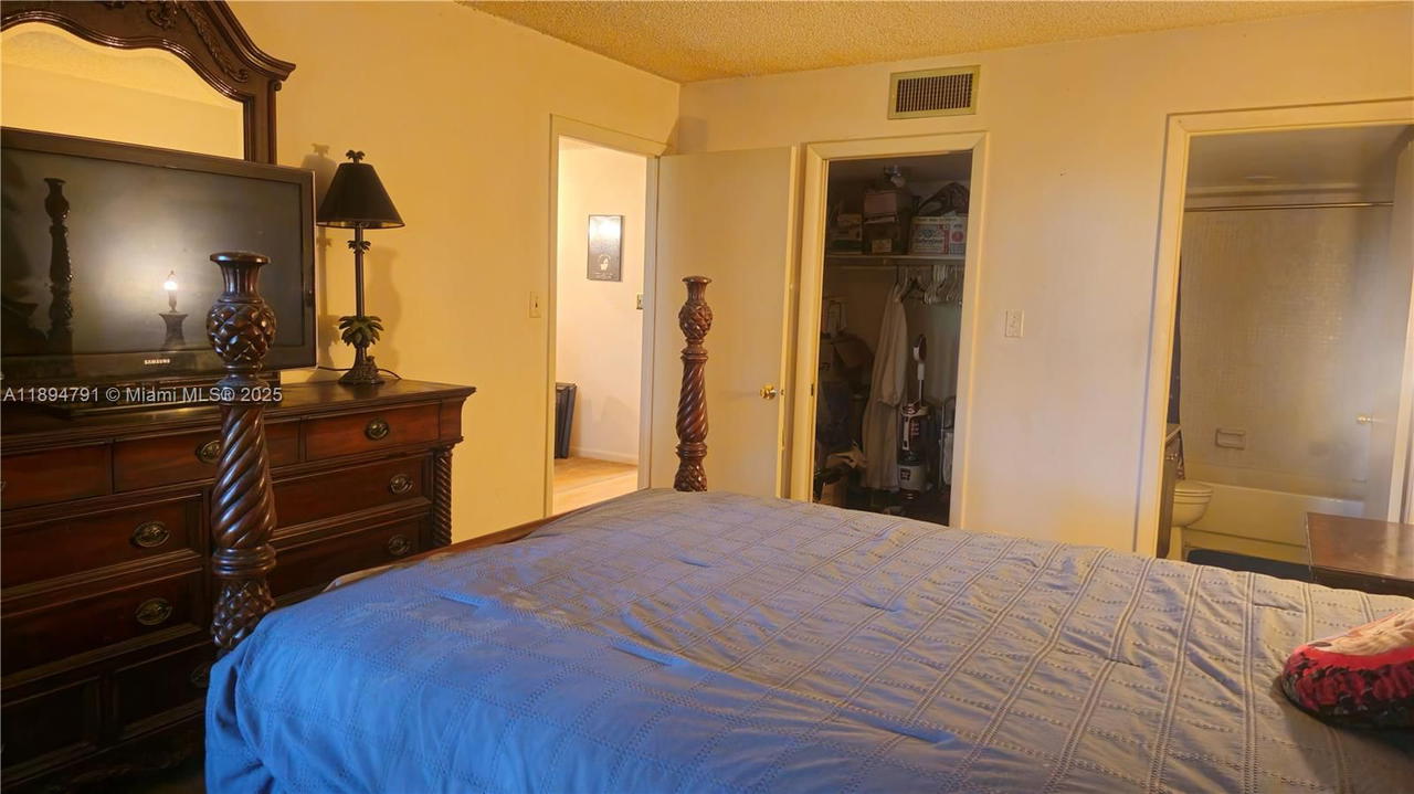 Real estate property located at 3341 47th Terrace #112, Broward, Cypress Chase North No 1, Lauderdale Lakes, FL