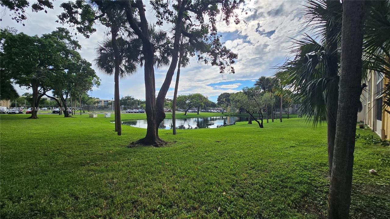 Real estate property located at 3341 47th Terrace #112, Broward, Cypress Chase North No 1, Lauderdale Lakes, FL