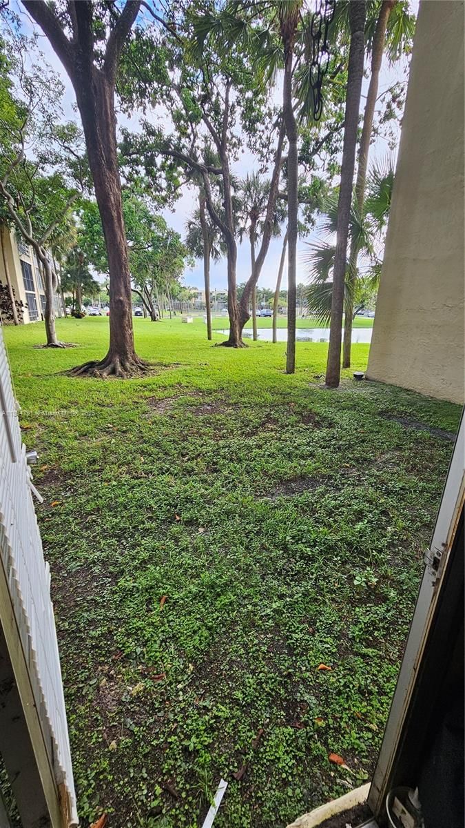 Real estate property located at 3341 47th Terrace #112, Broward, Cypress Chase North No 1, Lauderdale Lakes, FL