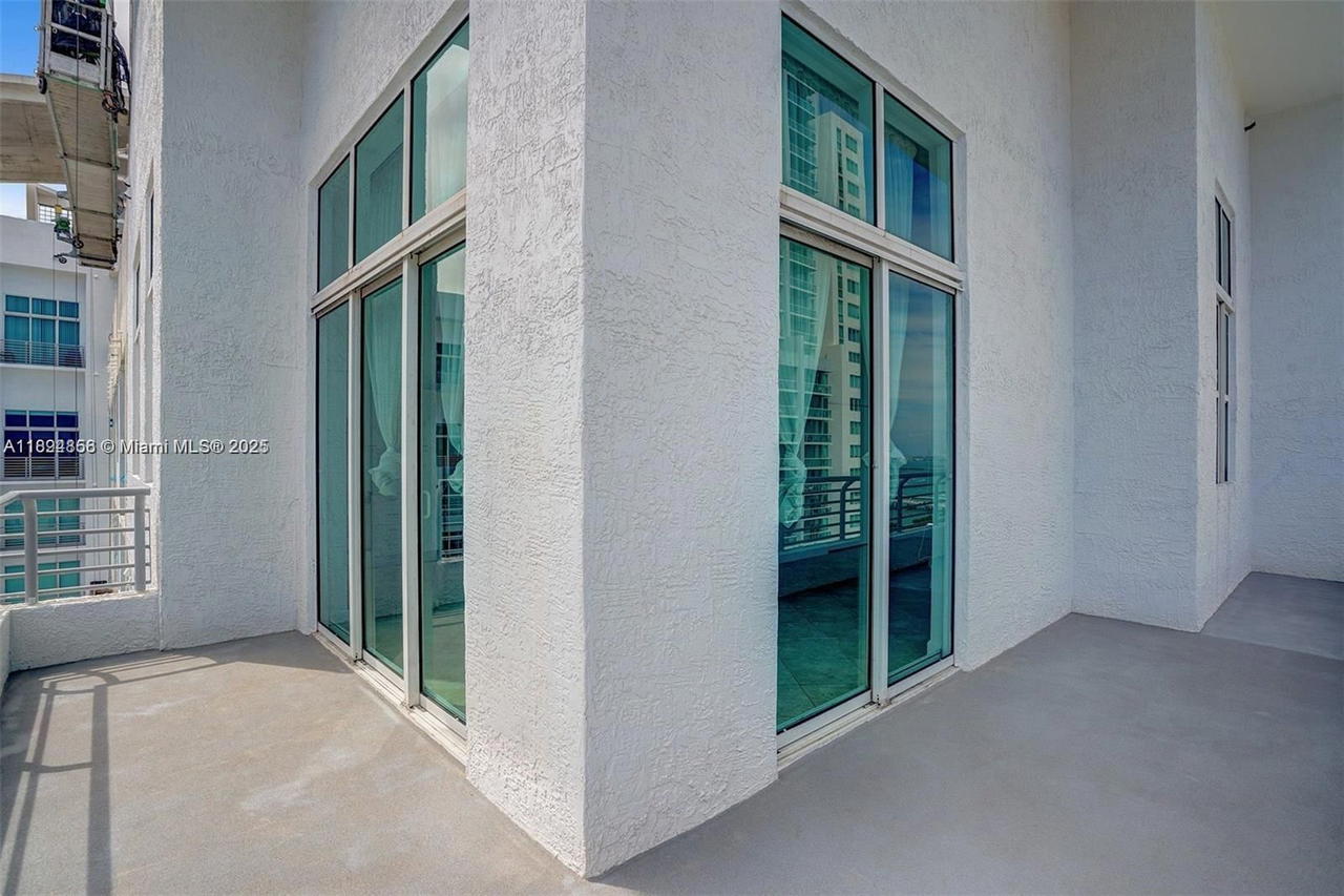 Real estate property located at 133 2nd Ave LPH3502, Miami-dade, The Loft Downtown Ii Cond, Miami, FL