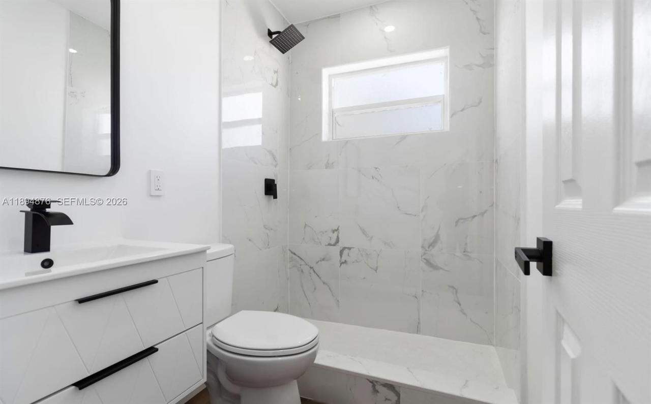 Real estate property located at 2411 50th Ter, Broward, Broadview Park Revised, Fort Lauderdale, FL