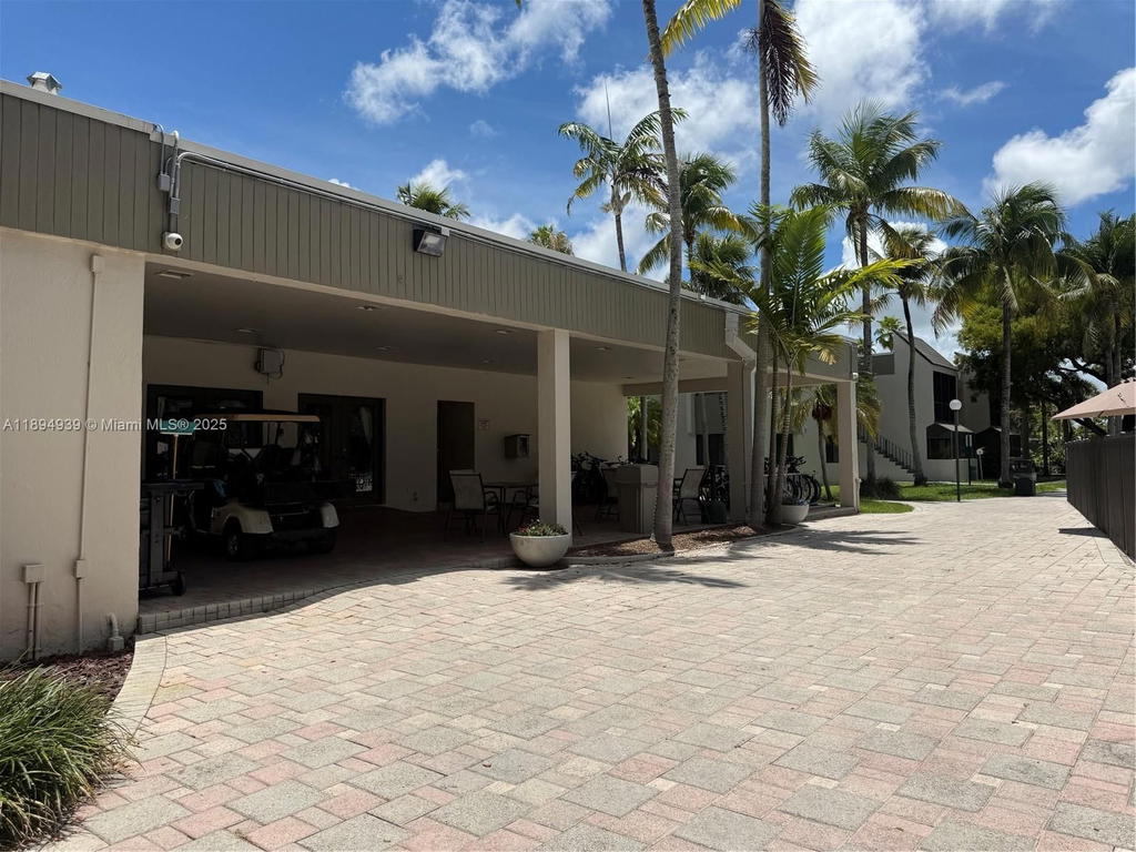 Real estate property located at 7919 104th St #105F, Miami-dade, Venetian Palms Condo, Miami, FL