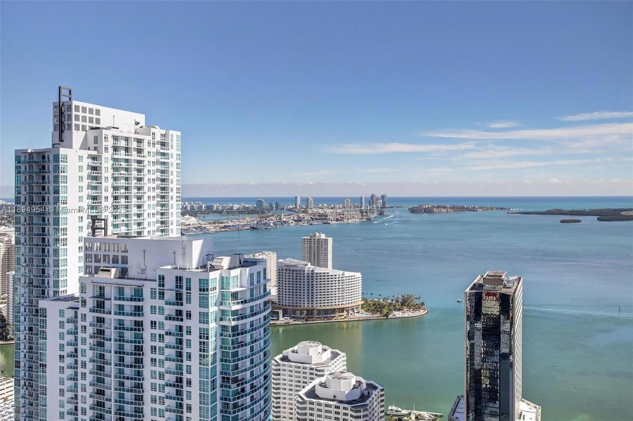 Real estate property located at 1010 Brickell Ave #4704, Miami-dade, 1010 Brickell Condo, Miami, FL