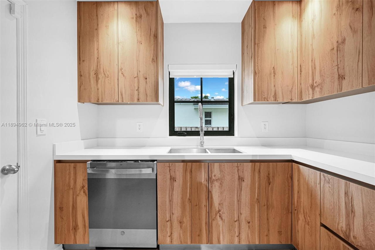 Real estate property located at 10001 Miami Ave, Miami-dade, Miami Shores Sec 1 Amd, Miami Shores, FL