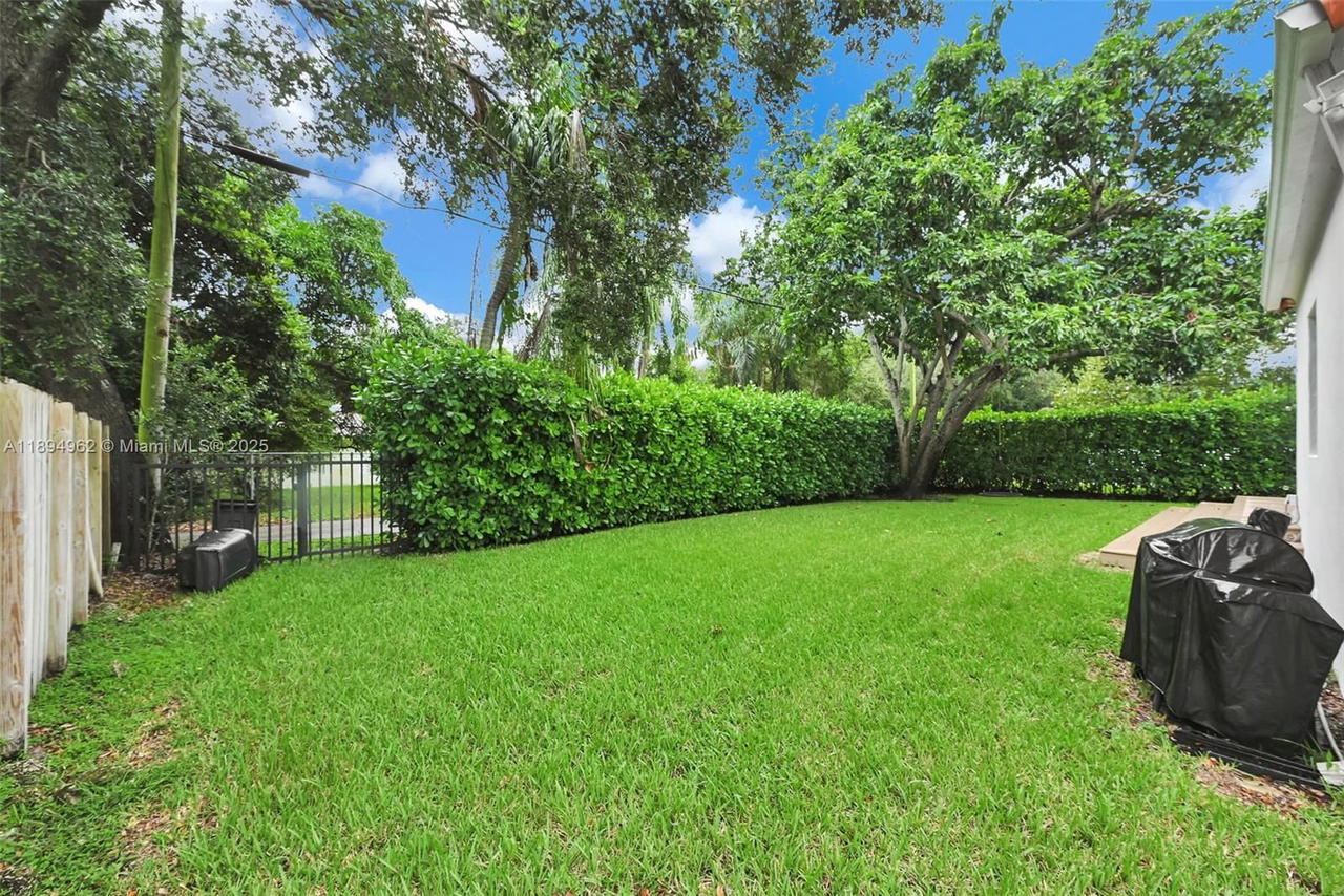 Real estate property located at 10001 Miami Ave, Miami-dade, Miami Shores Sec 1 Amd, Miami Shores, FL