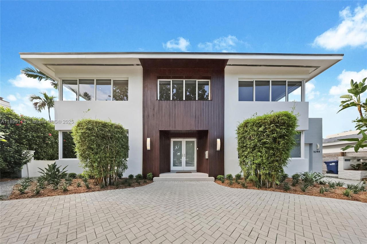 Real estate property located at 5244 Alton Rd, Miami-dade, La Gorce Golf Sub, Miami Beach, FL