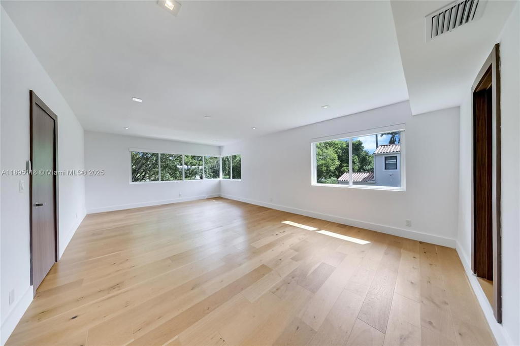 Real estate property located at 5244 Alton Rd, Miami-dade, La Gorce Golf Sub, Miami Beach, FL
