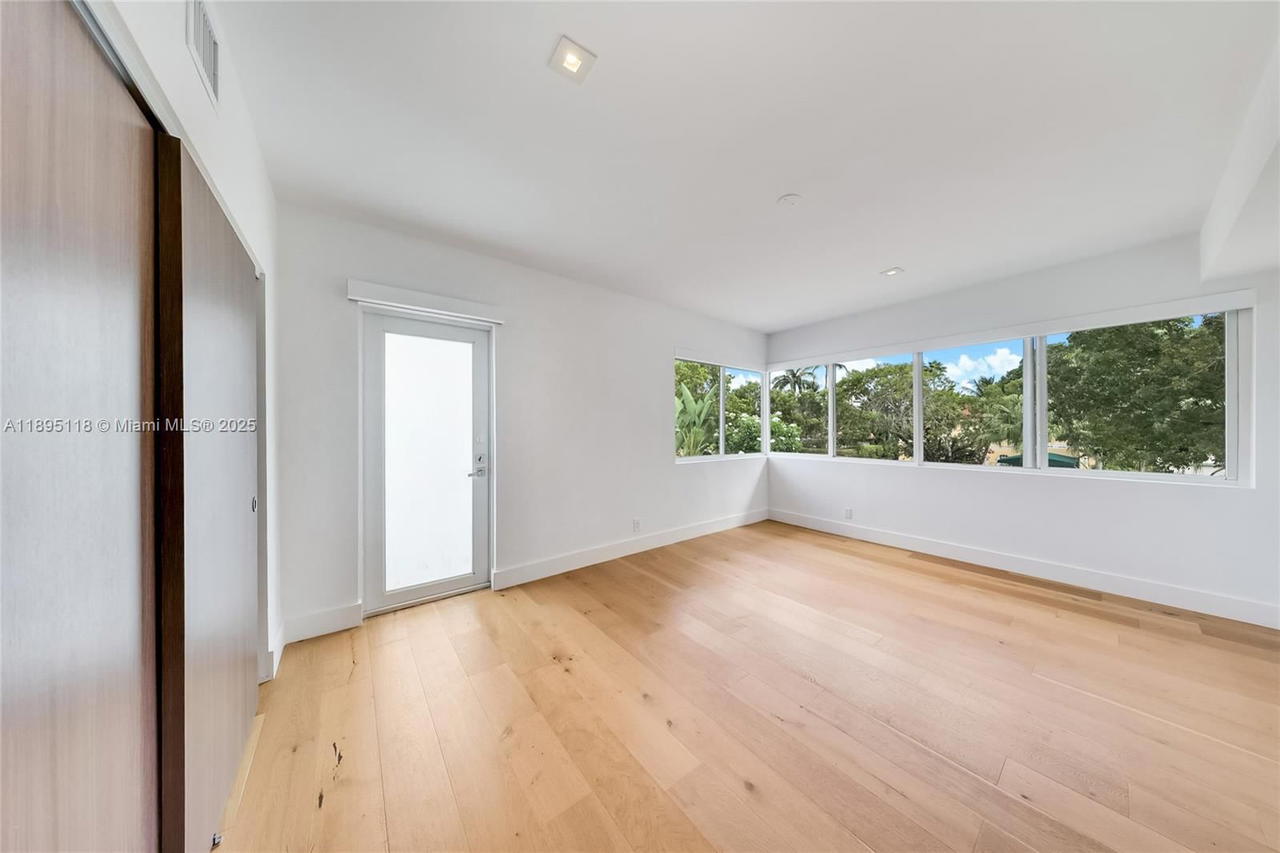 Real estate property located at 5244 Alton Rd, Miami-dade, La Gorce Golf Sub, Miami Beach, FL