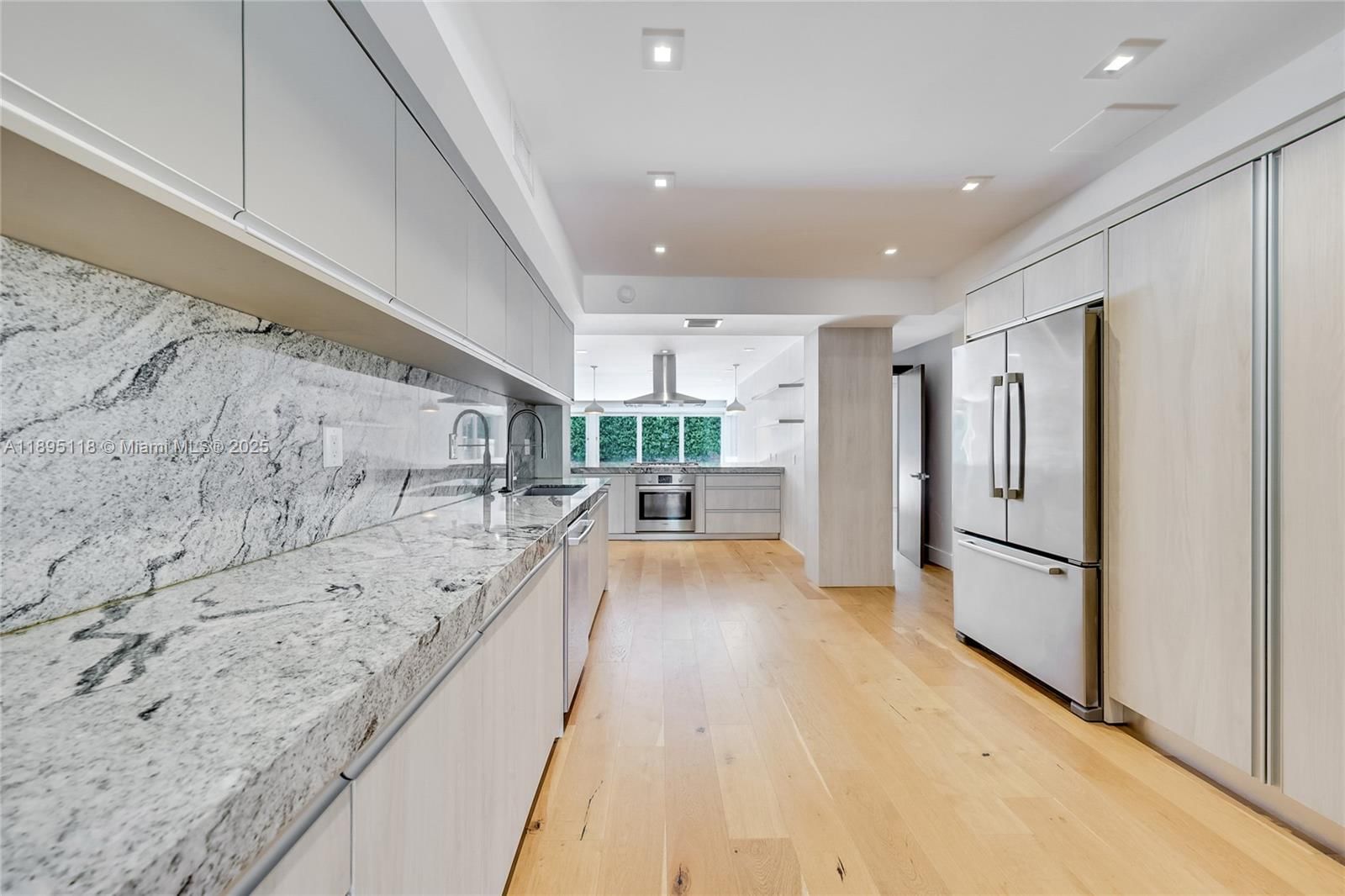 Real estate property located at 5244 Alton Rd, Miami-dade, La Gorce Golf Sub, Miami Beach, FL