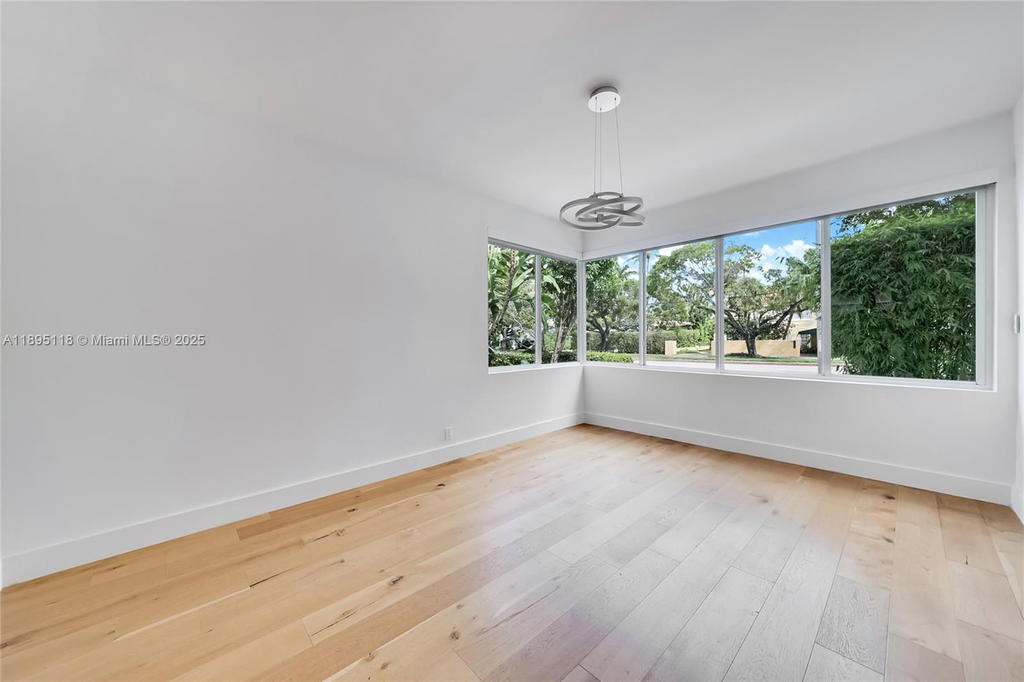 Real estate property located at 5244 Alton Rd, Miami-dade, La Gorce Golf Sub, Miami Beach, FL