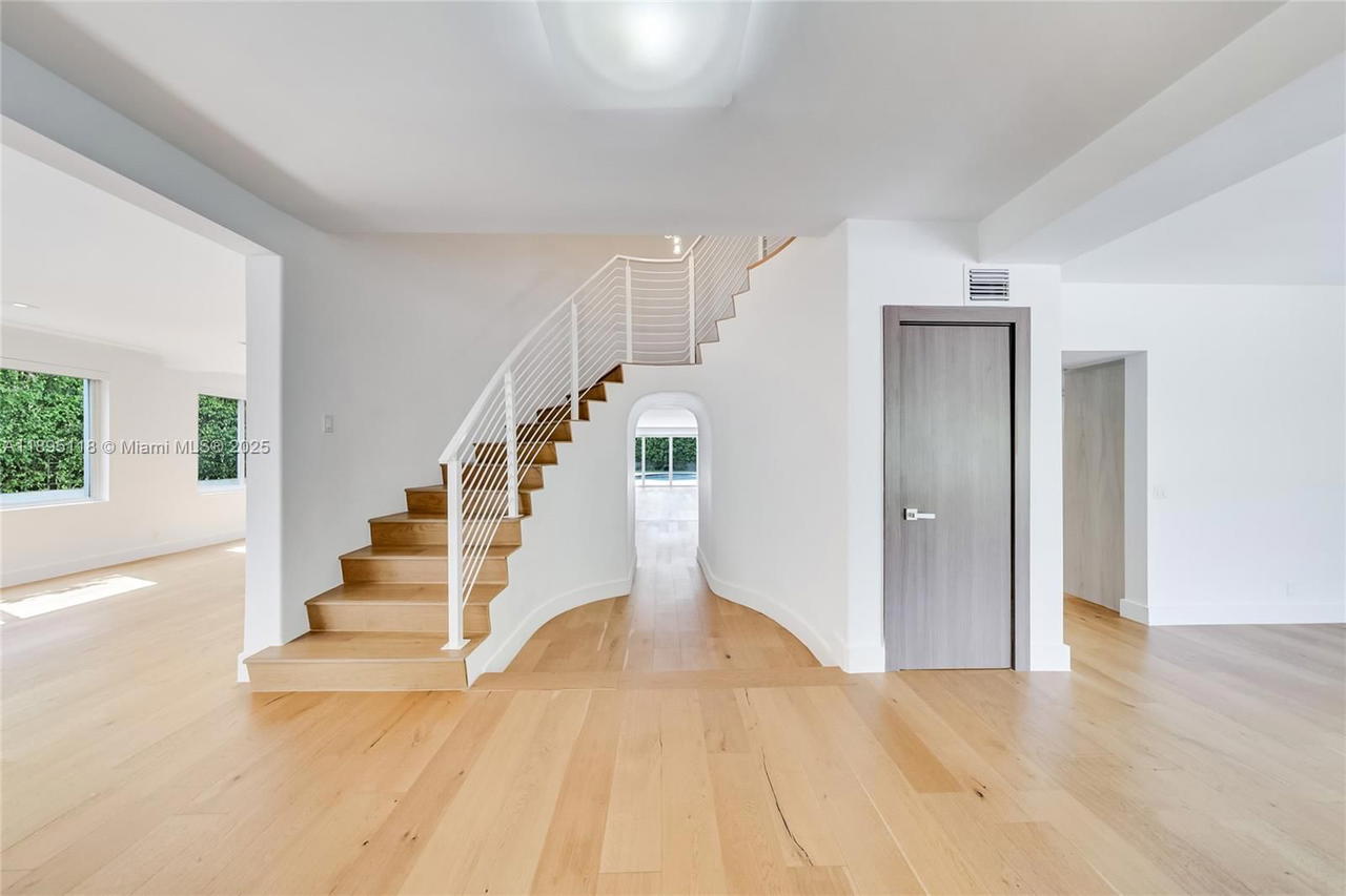 Real estate property located at 5244 Alton Rd, Miami-dade, La Gorce Golf Sub, Miami Beach, FL