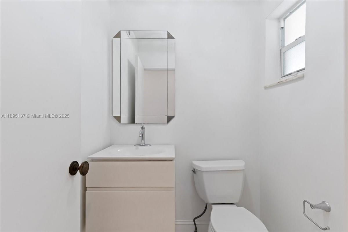 Real estate property located at 1961 188th St, Miami-dade, Greyknoll Estates, Miami, FL