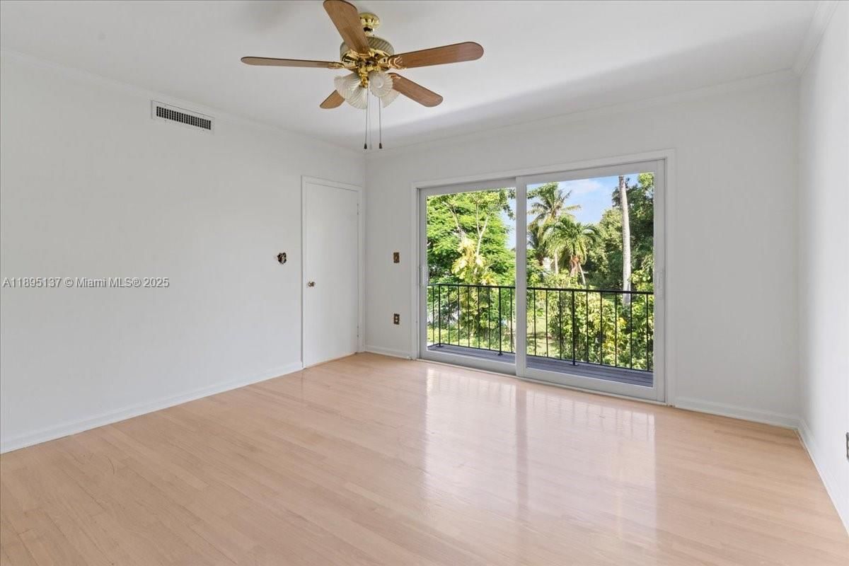 Real estate property located at 1961 188th St, Miami-dade, Greyknoll Estates, Miami, FL