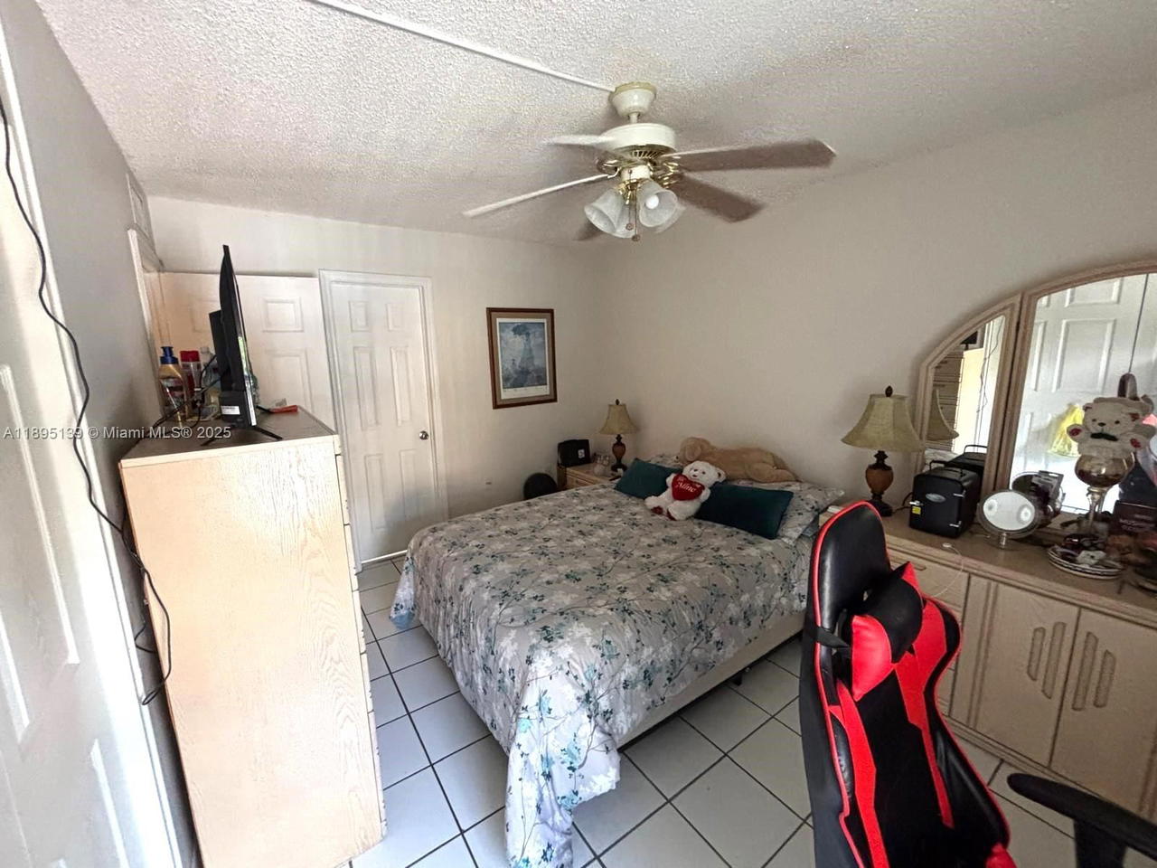 Real estate property located at 2138 6th St #201, Miami-dade, El Paraiso Condo, Miami, FL