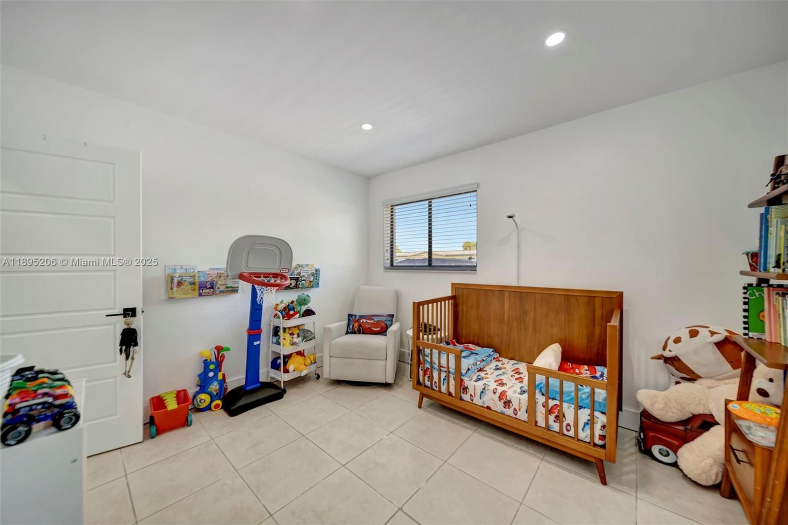 Real estate property located at 8340 178th St, Miami-dade, Palm Springs North Sec E, Hialeah, FL