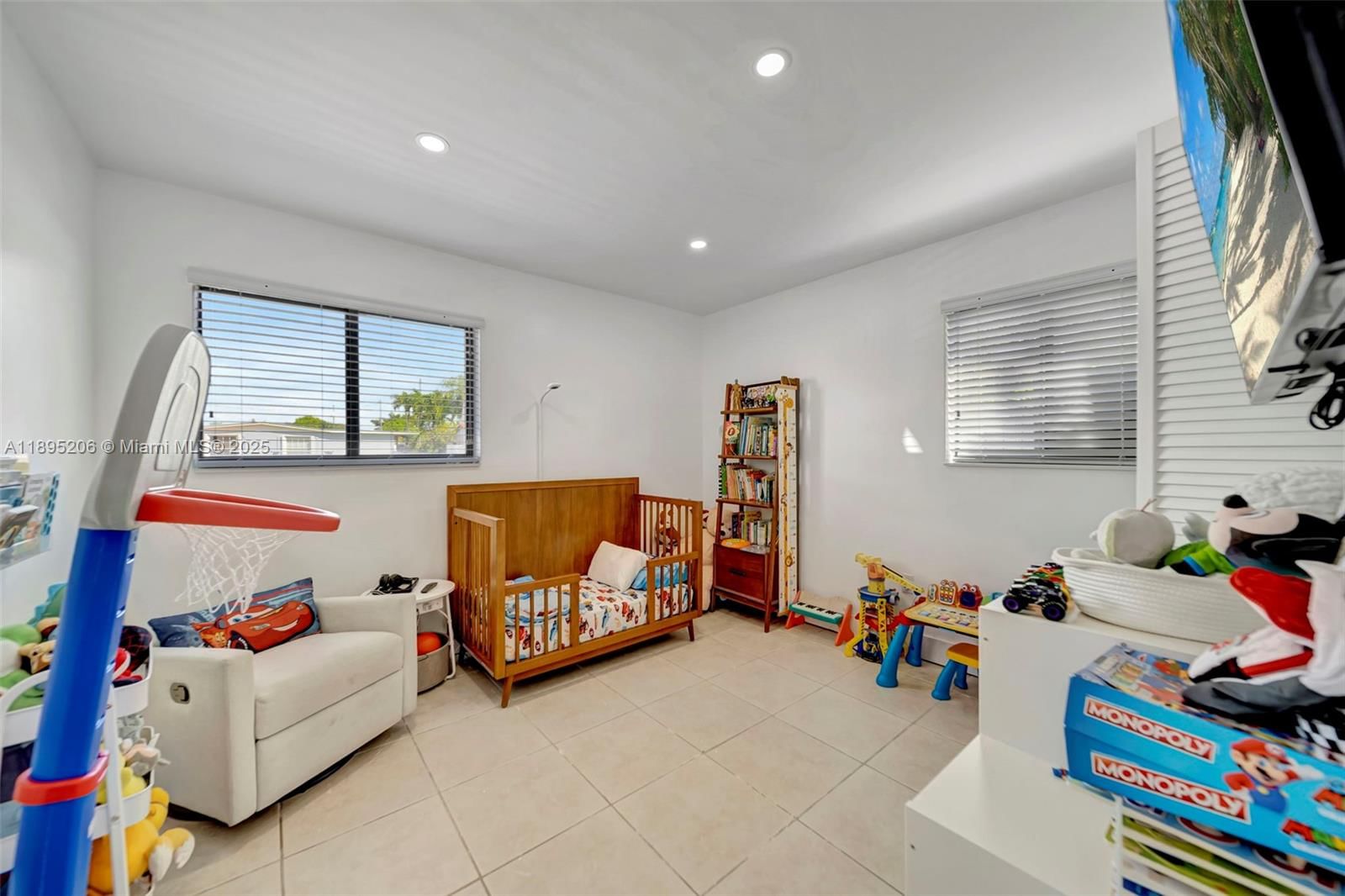 Real estate property located at 8340 178th St, Miami-dade, Palm Springs North Sec E, Hialeah, FL