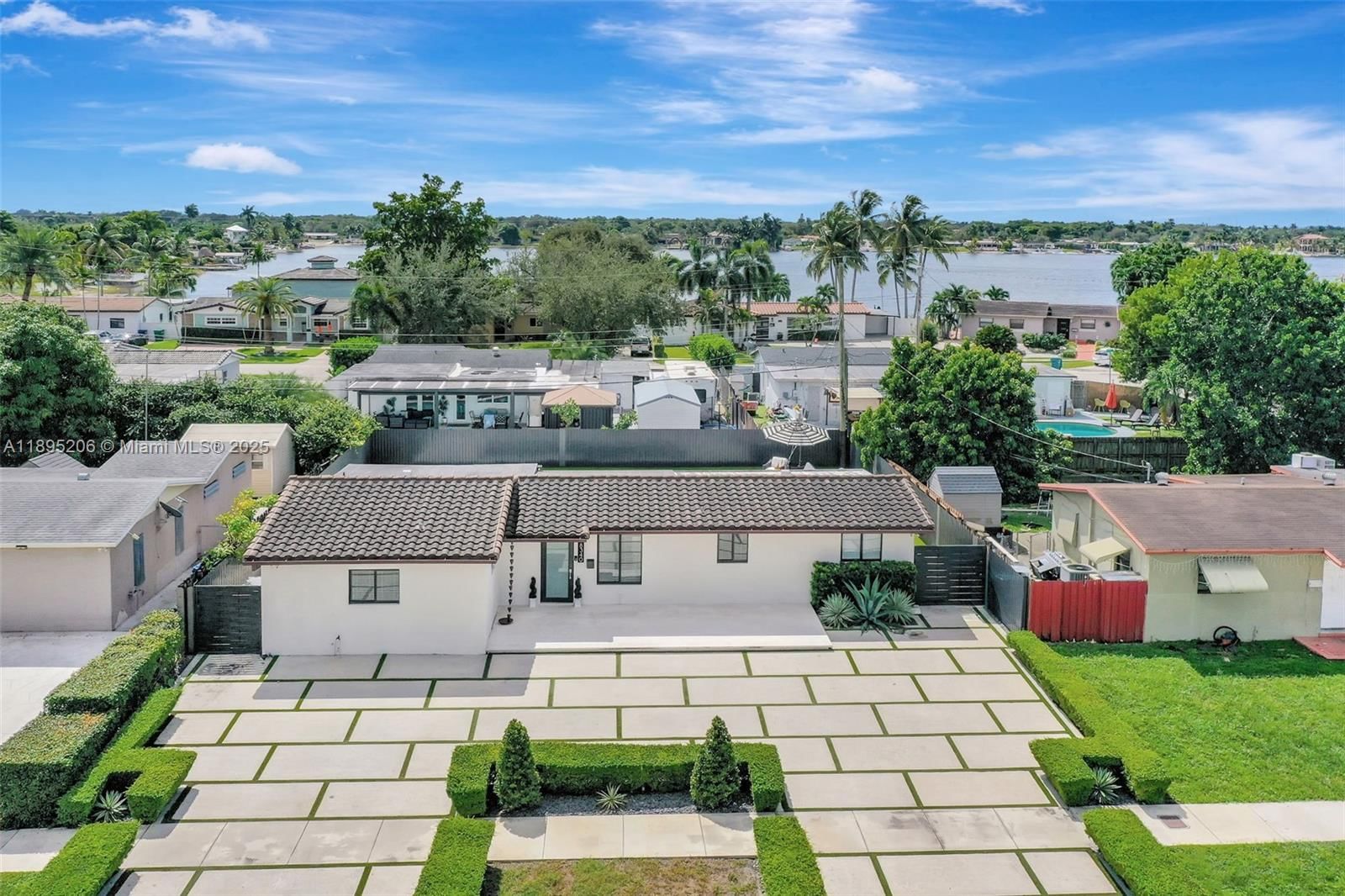 Real estate property located at 8340 178th St, Miami-dade, Palm Springs North Sec E, Hialeah, FL