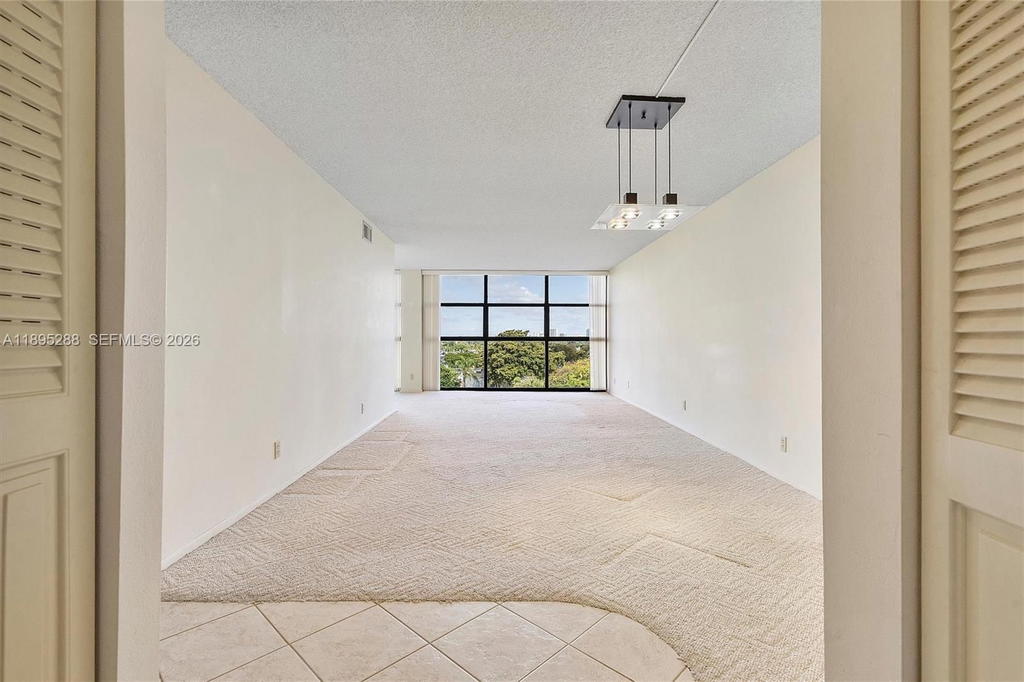 Real estate property located at 600 Parkview Dr #625, Broward, Towers Of Oceanview South, Hallandale Beach, FL