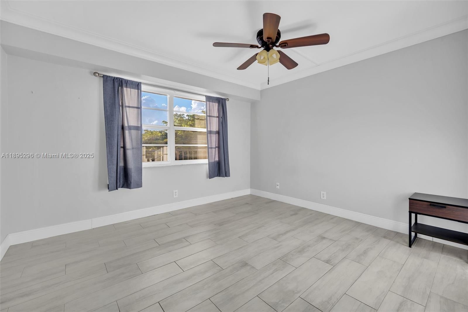 Real estate property located at 3300 Rolling Hills Cir #307, Broward, Rolling Hills Golf And, Davie, FL