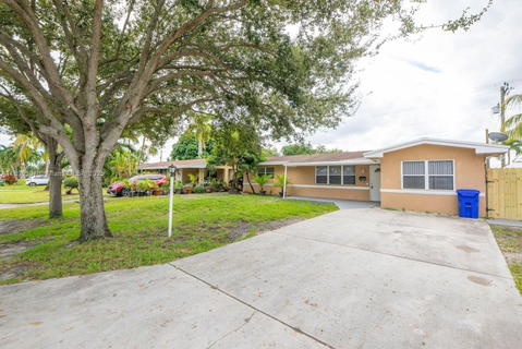 Real estate property located at 7720 15th St, Broward, Boulevard Heights Sec 8, Pembroke Pines, FL