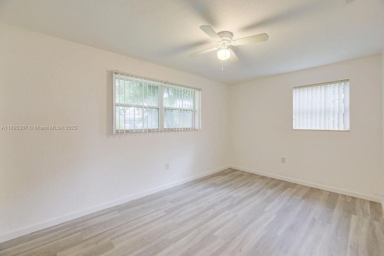 Real estate property located at 7720 15th St, Broward, Boulevard Heights Sec 8, Pembroke Pines, FL