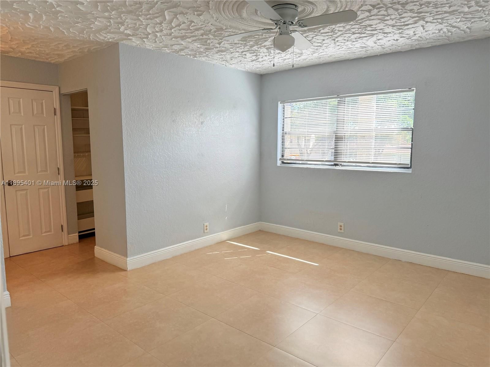 Real estate property located at 17254 60th Ct, Miami-dade, Villa Homes At The Moors, Hialeah, FL