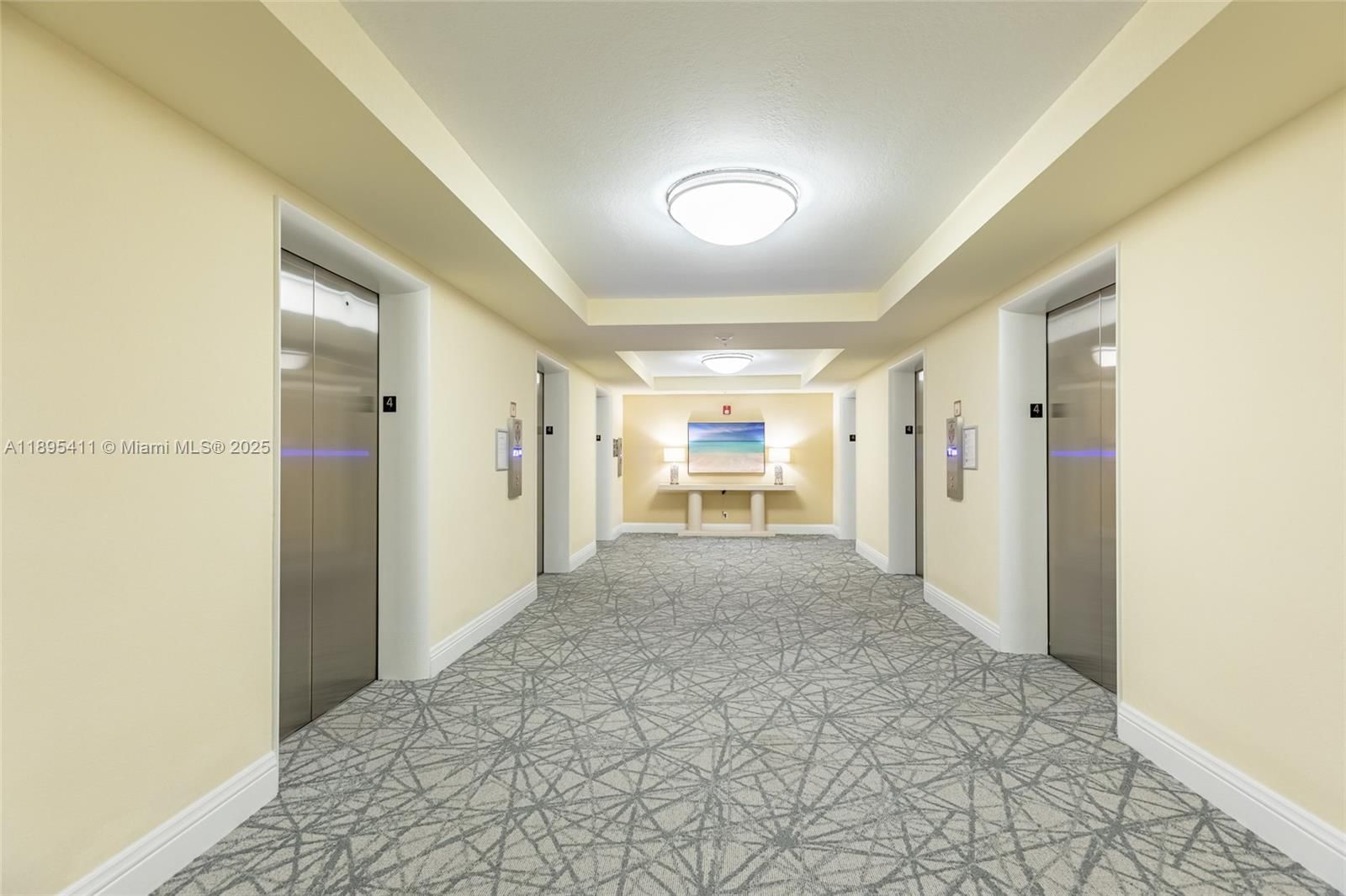 Real estate property located at 2501 Ocean Dr #439, Broward, Wave Condo, Hollywood, FL