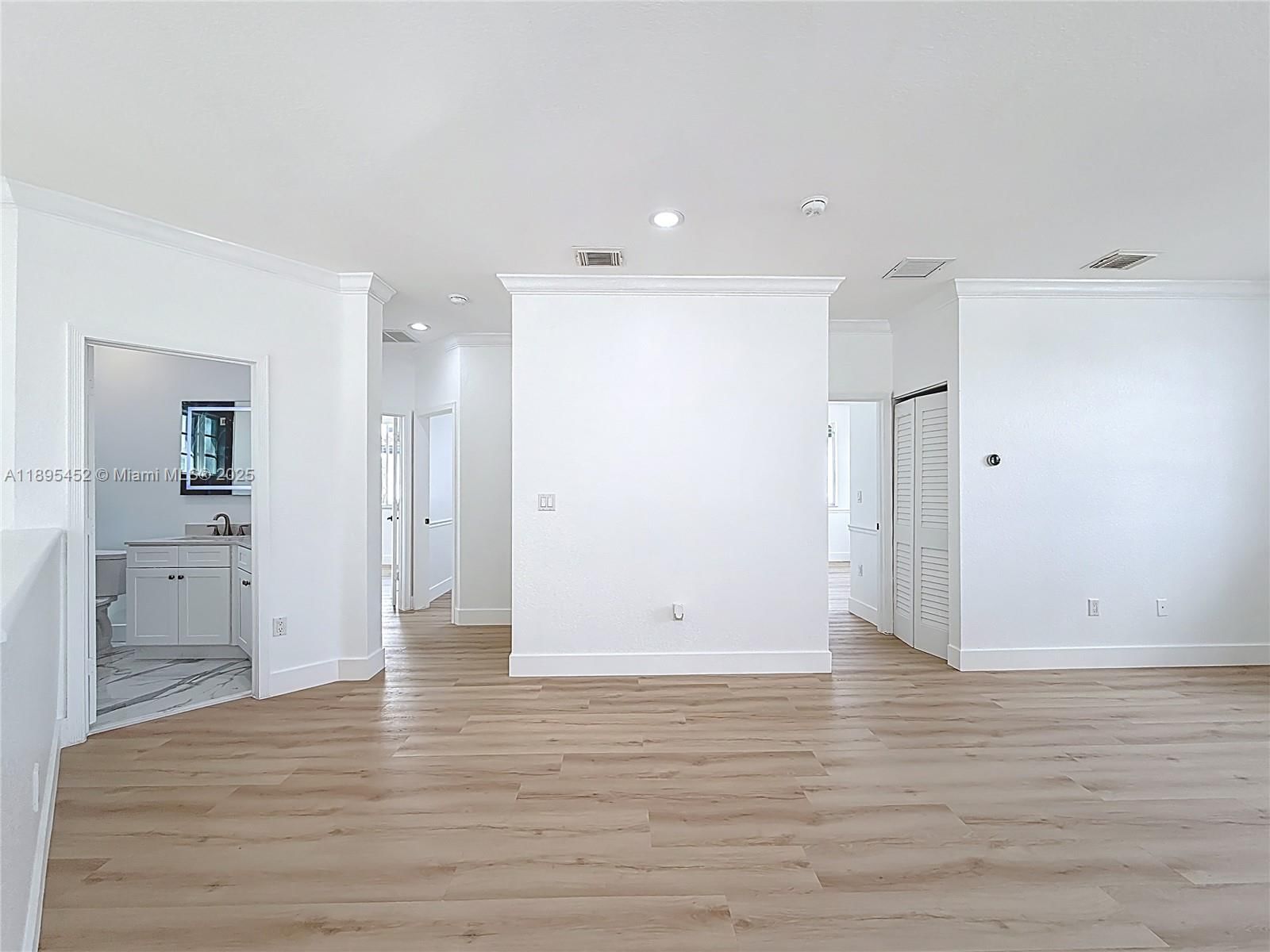 Real estate property located at 16491 64th Ter, Miami-dade, Crestview Lakes 2nd Addn, Miami, FL