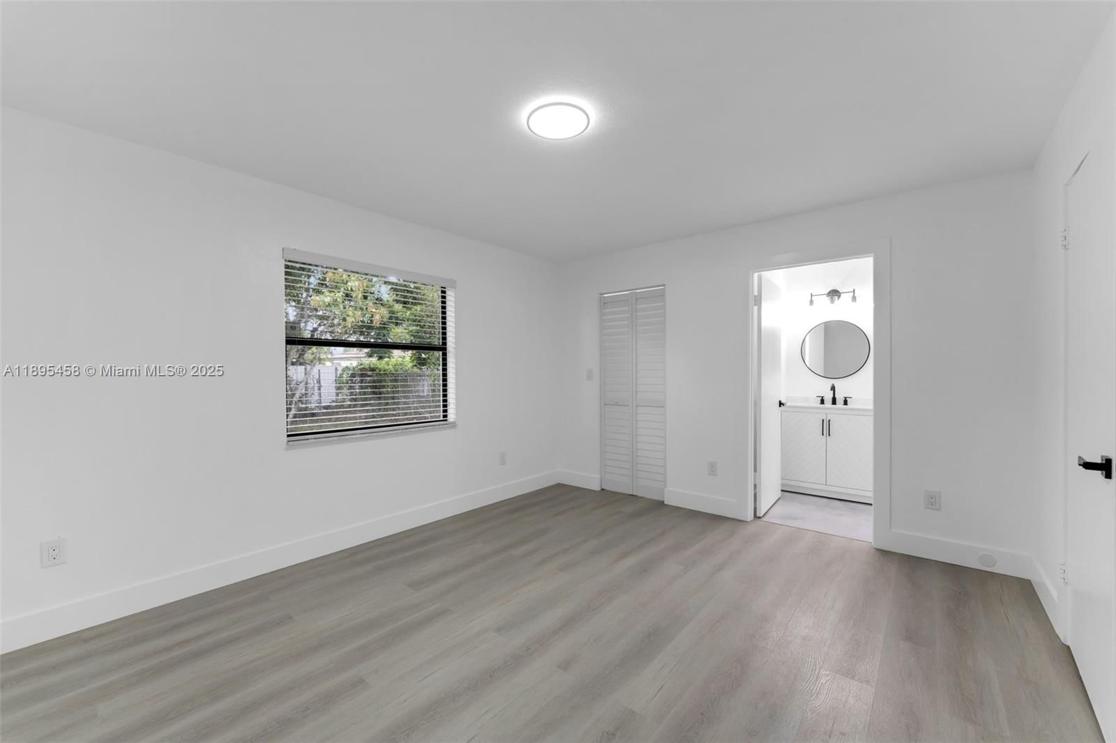 Real estate property located at 14420 Graves Dr, Miami-dade, Richmond Heights, Miami, FL