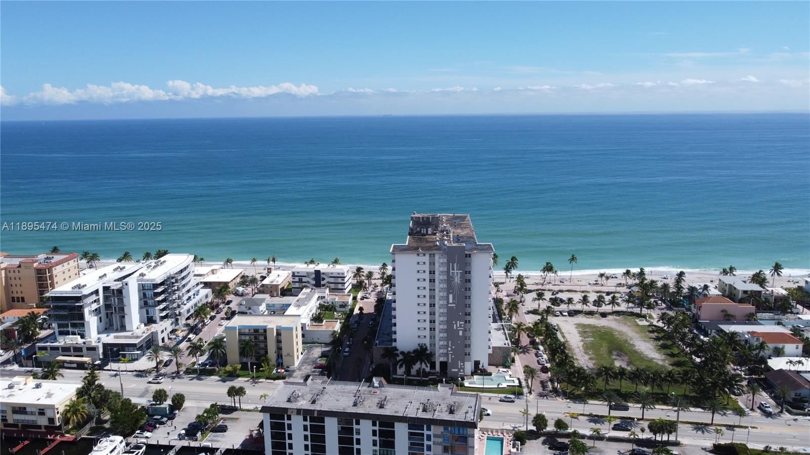 Real estate property located at 3111 Ocean Dr #302, Broward, Hollywood Towers Condo, Hollywood, FL