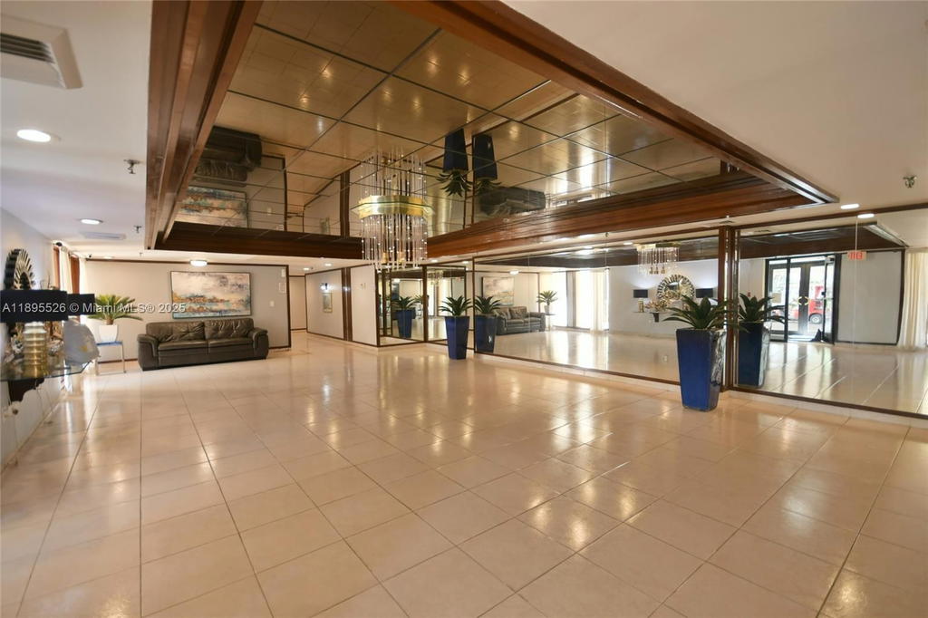 Real estate property located at 671 195th St #416-E, Miami-dade, Cedar Glenn Condo Apts Ea, Miami, FL
