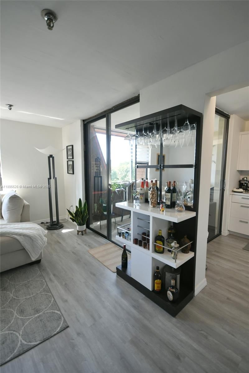 Real estate property located at 671 195th St #416-E, Miami-dade, Cedar Glenn Condo Apts Ea, Miami, FL