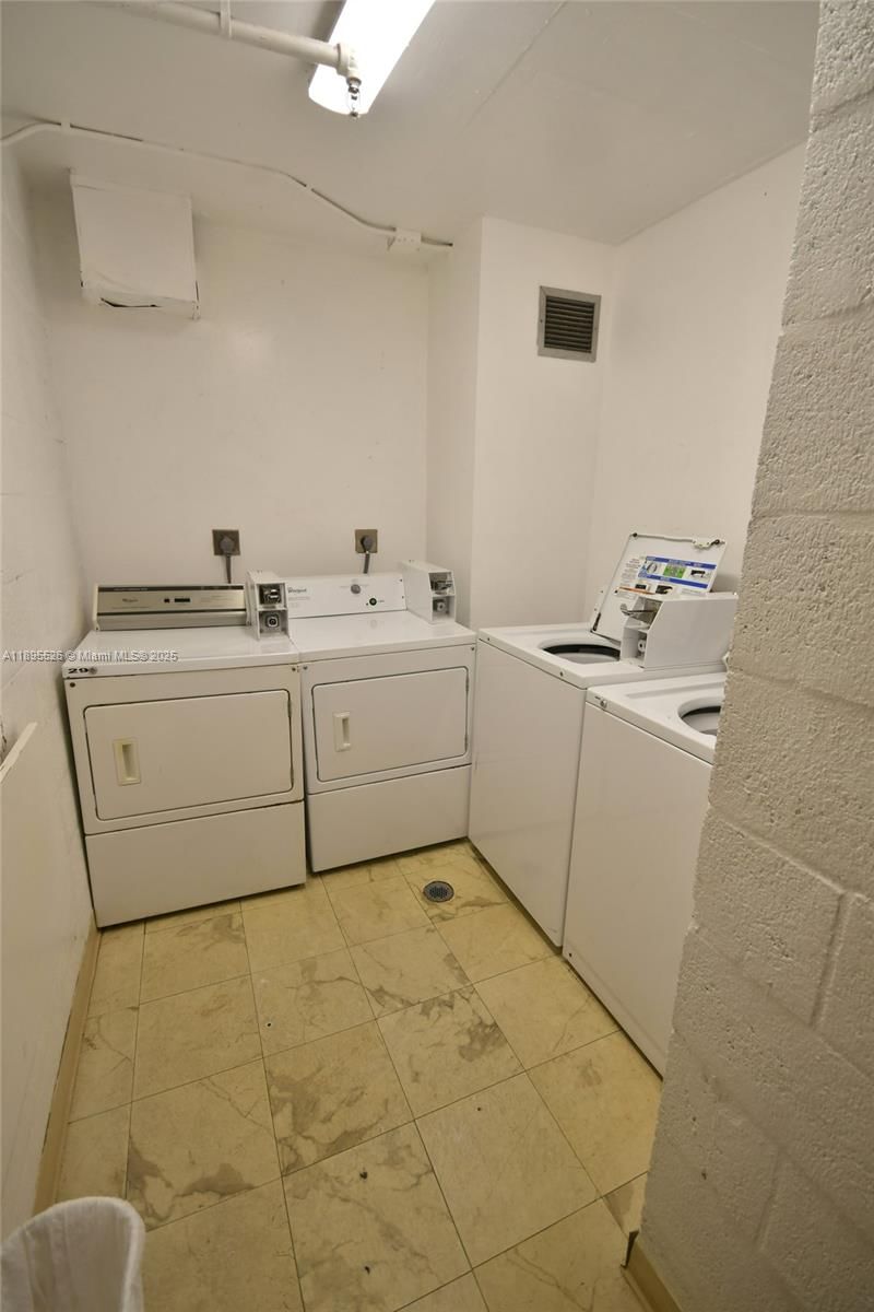Real estate property located at 671 195th St #416-E, Miami-dade, Cedar Glenn Condo Apts Ea, Miami, FL