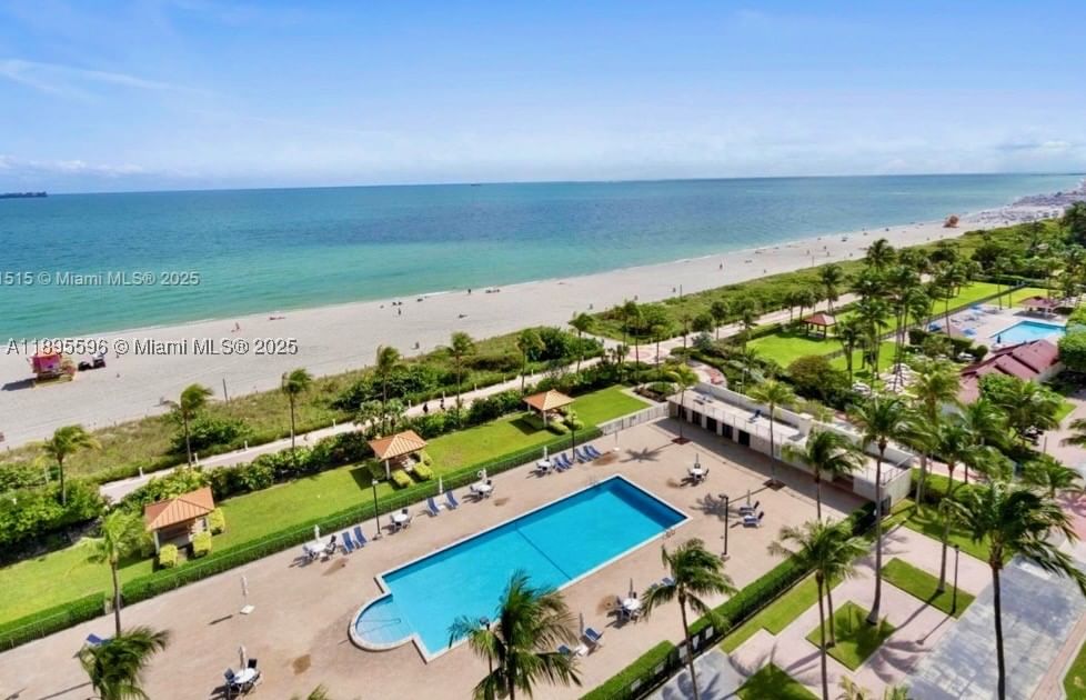 Real estate property located at 2625 Collins Ave #1507, Miami-dade, Oceanfront Plaza Condo, Miami Beach, FL